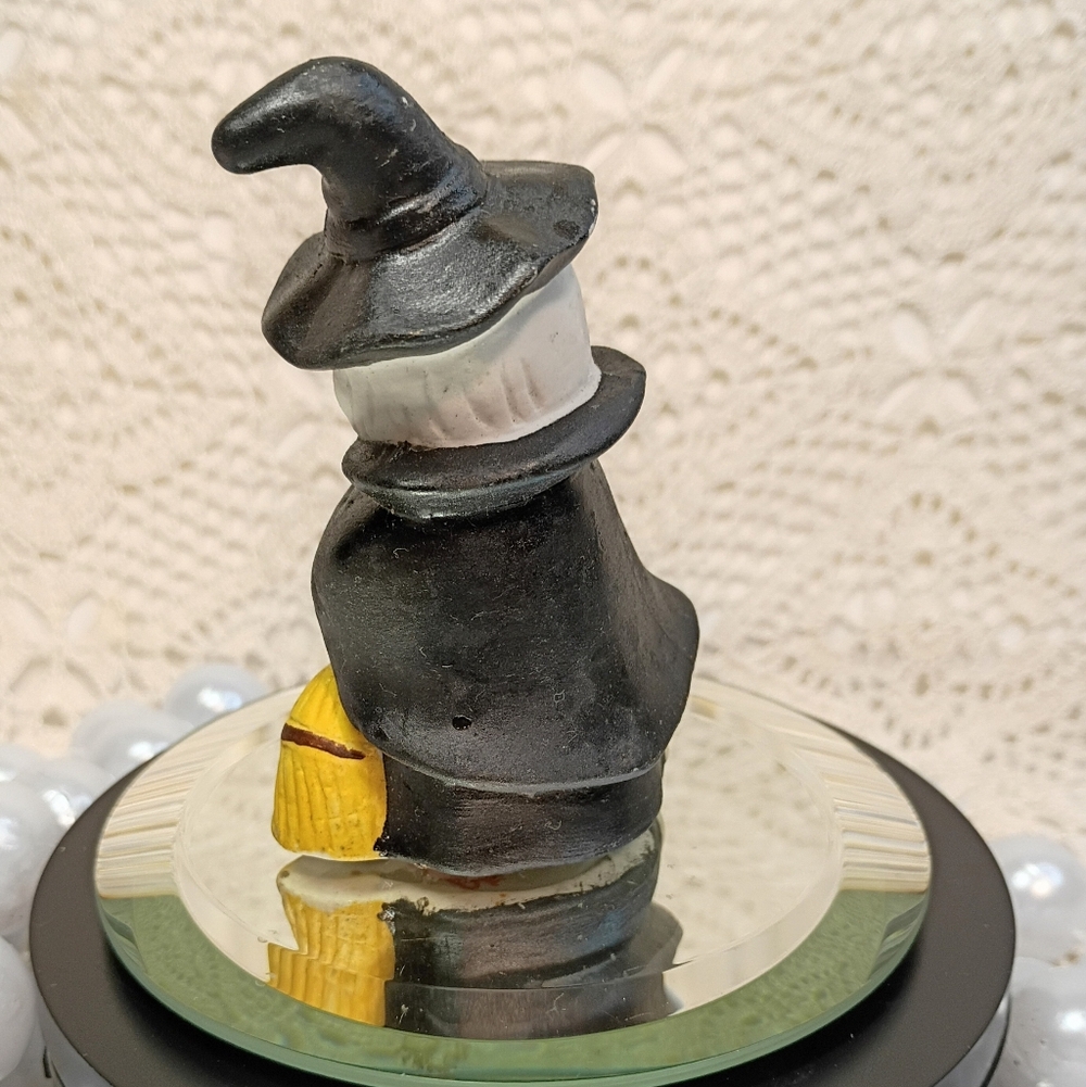 Charming Witch and Cat Figurine - Picture 3 of 6